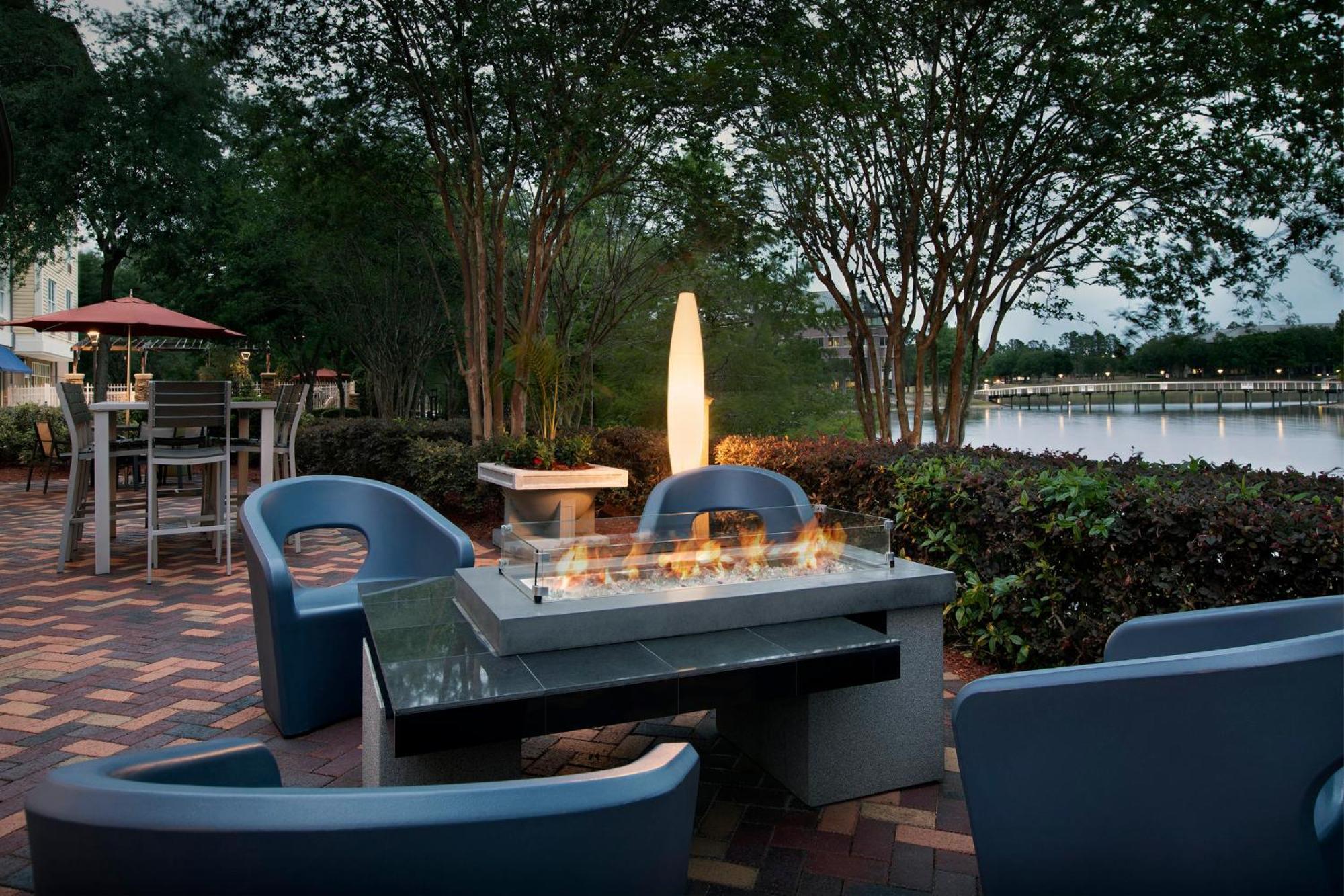 Hotel Indigo Jacksonville-Deerwood Park By Ihg Dış mekan fotoğraf